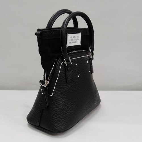 メゾンマルジェラ ショルダーバッグ レザー 5AC Classiqueマイクロ バッグ レディース ブラック S56WG0081P4455 MAISON MARGIELA | Maison Margiela | 02