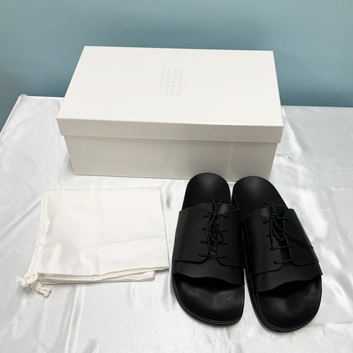 MAISON MARGIELA メゾンマルジェラ 靴 プール スライドサンダル メンズ レースアップ ブラック S57WX0080P5411 MAISON MARGIELA ブランド 26.27.28の画像