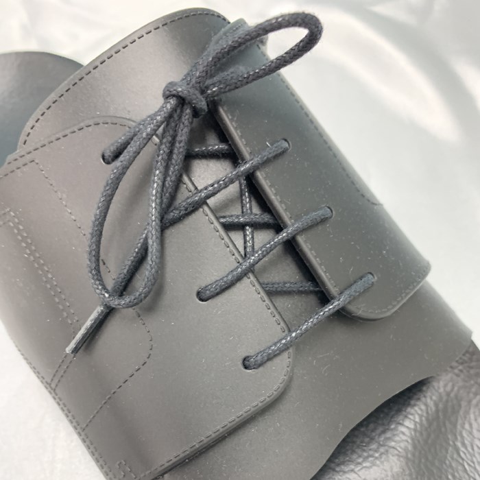 MAISON MARGIELA メゾンマルジェラ 靴 プール スライドサンダル メンズ レースアップ ブラック S57WX0080P5411 MAISON MARGIELA ブランド 26.27.28の画像
