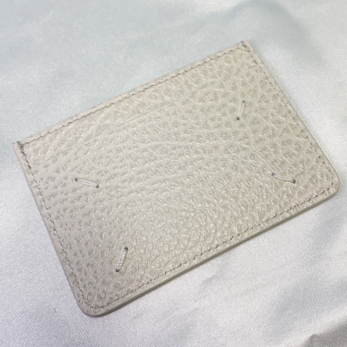 【爆買】MAISON MARGIELA メゾンマルジェラ カードケース 名刺入れ レザー カードホルダー レディース メンズ ４ステッチ SA1VX0005 P4455の画像