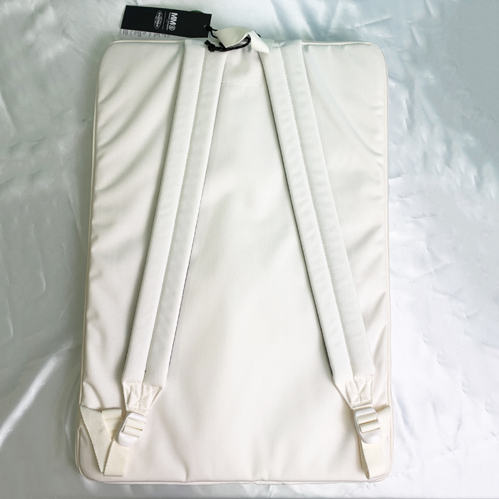 【母の日】MM6 エムエムシックスメゾン マルジェラ MM６ x Eastpak ポスターバッグ バックパック SB6WA0002_P4662 MM6 MAISON MARGIELA_3