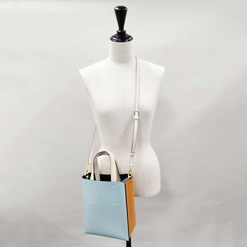 MARNI マルニ 定番人気 レザー製MUSEOミニバッグ レディース
