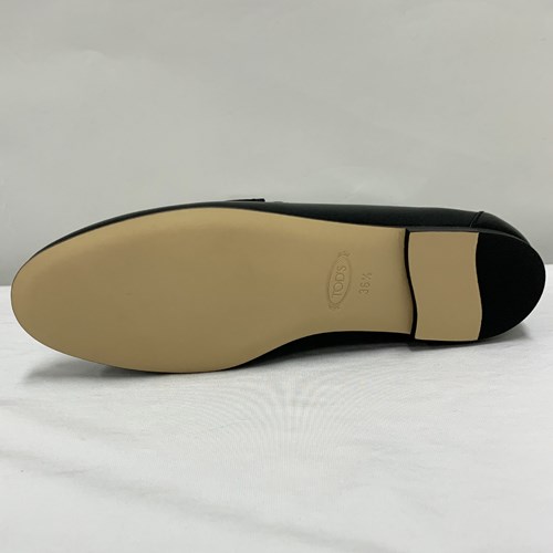 【爆買】トッズ 靴 ケイト レザー ローファー レデ ィース ブラック ホワイト XXW79A0DD00NF5 XXW79A0DD00MID TOD’Sの画像