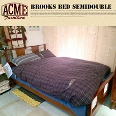 BROOKS BED SEMIDOUBLE ACME Furniture