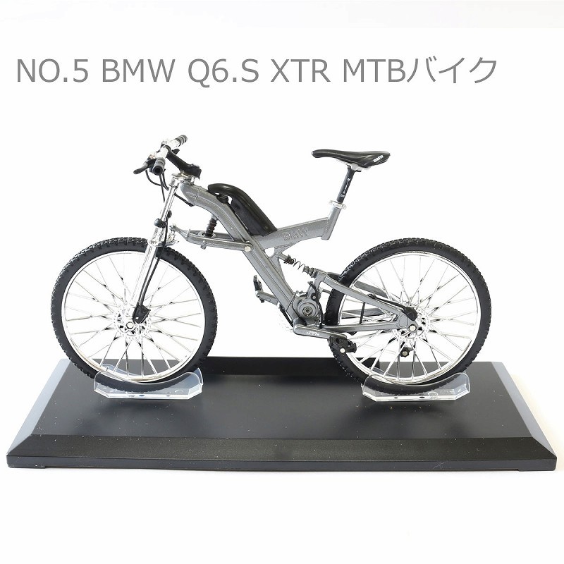 ロードバイク　模型　ミニチュア ダイキャスト 1／8 scale ロードバイク 模型 3色セット