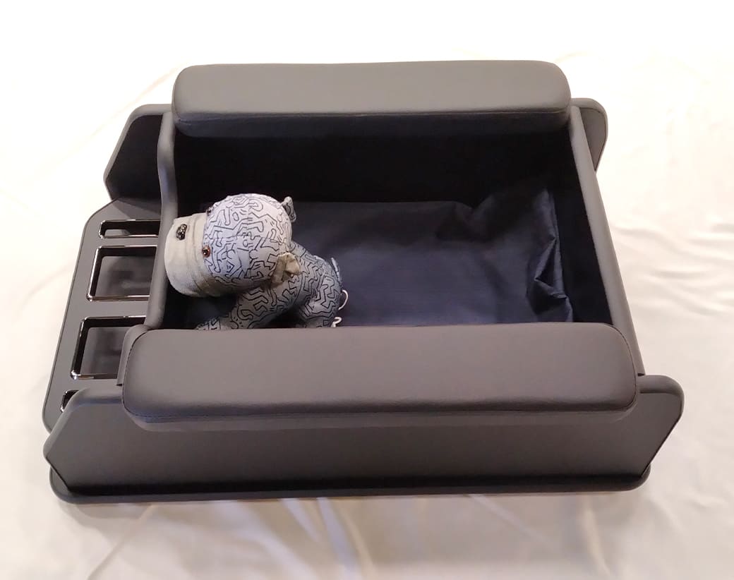 ハイエース　ワイド クラフトプラス　センターコンソール ハイエース ワイドボディー用 CRAFTPLUS センターコンソール