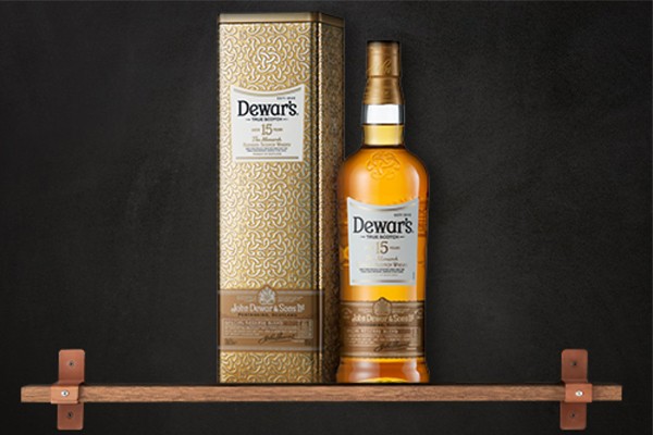 Dewar's 18年 ブレンデッドスコッチウイスキー 750ml Amazon.co.jp: デュワーズ 18年 [ ブレンデッド スコッチ