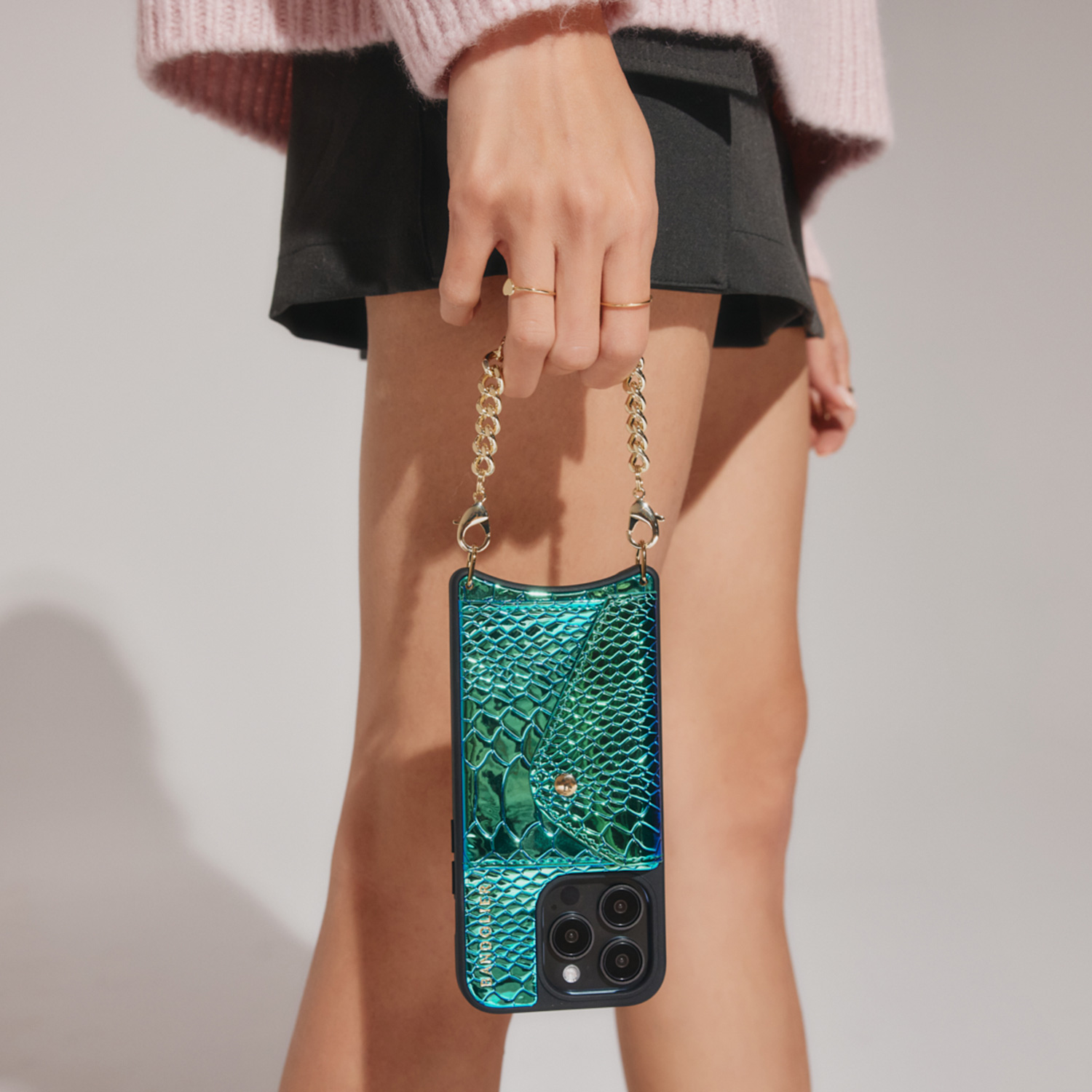 BANDOLIER（バンドリヤー） スマホケースiphone15 スマホショルダー BANDOLIER スマホショルダー iPhone15 スマホケース iPhoneアクセサリー