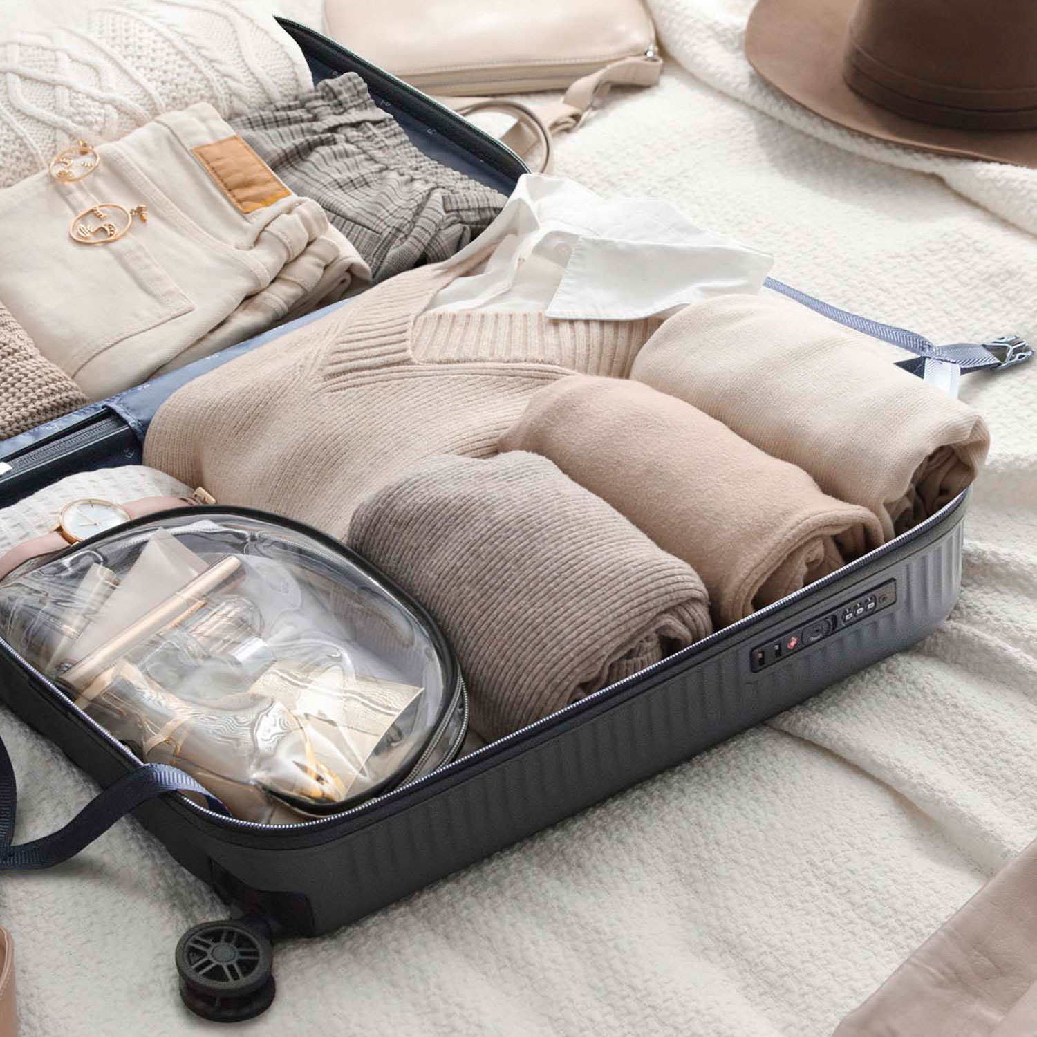 FREQUENTER（フリクエンター） スーツケース キャリーバッグ アウラ