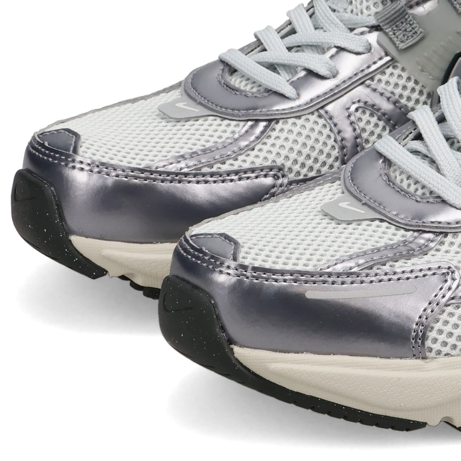 NIKE（ナイキ） V2K ラン スニーカー メンズ レディース V2K RUN