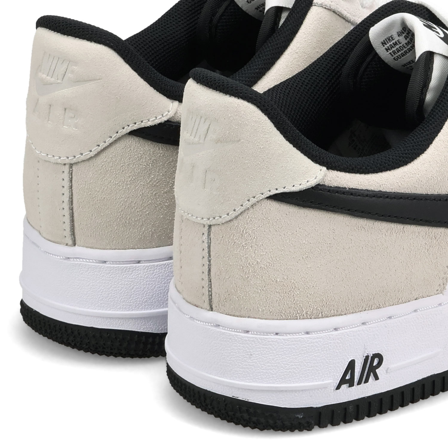 NIKE（ナイキ） エアフォース1 07 LV8 スニーカー メンズ レディース
