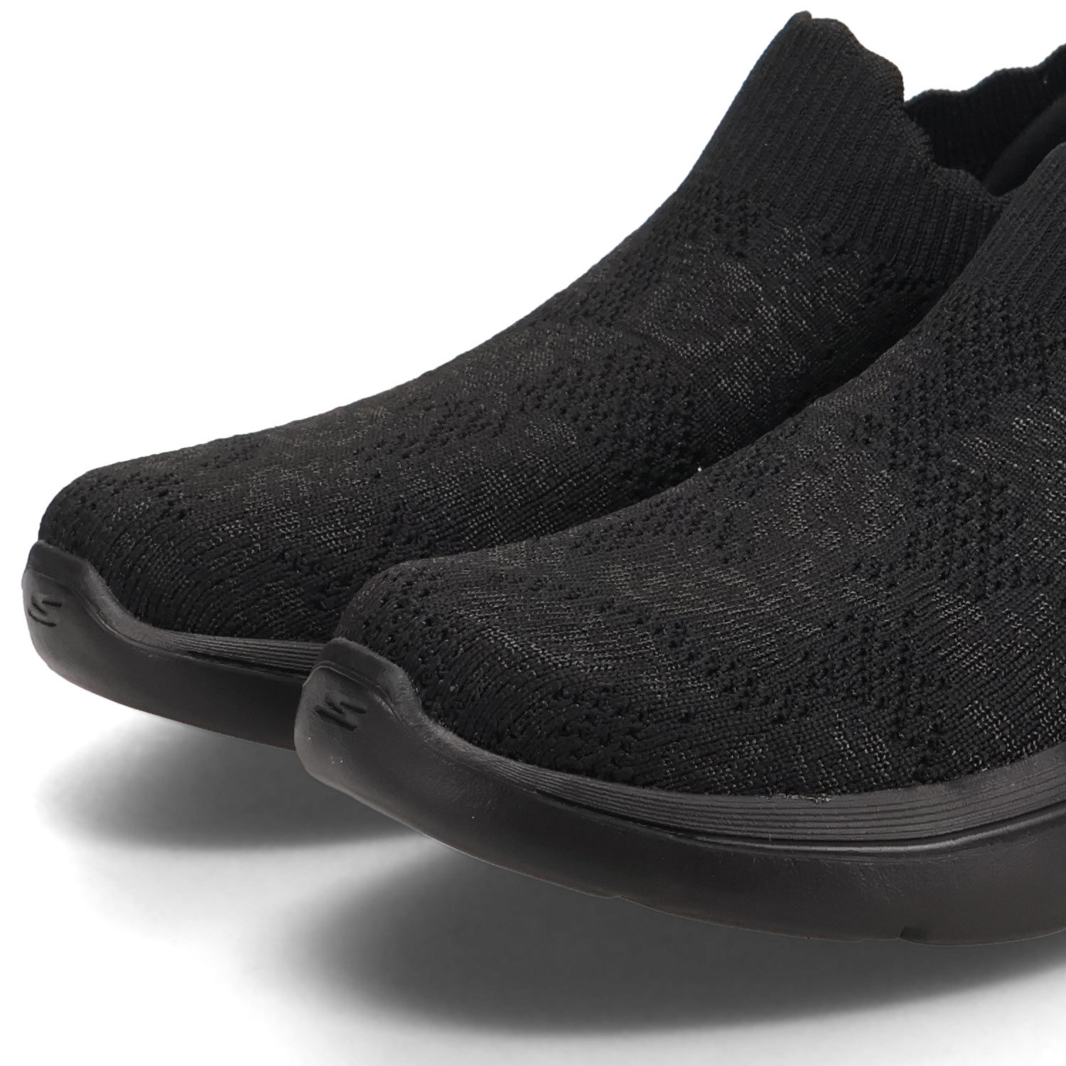 SKECHERS（スケッチャーズ） スニーカー スリッポン ゴーウォーク