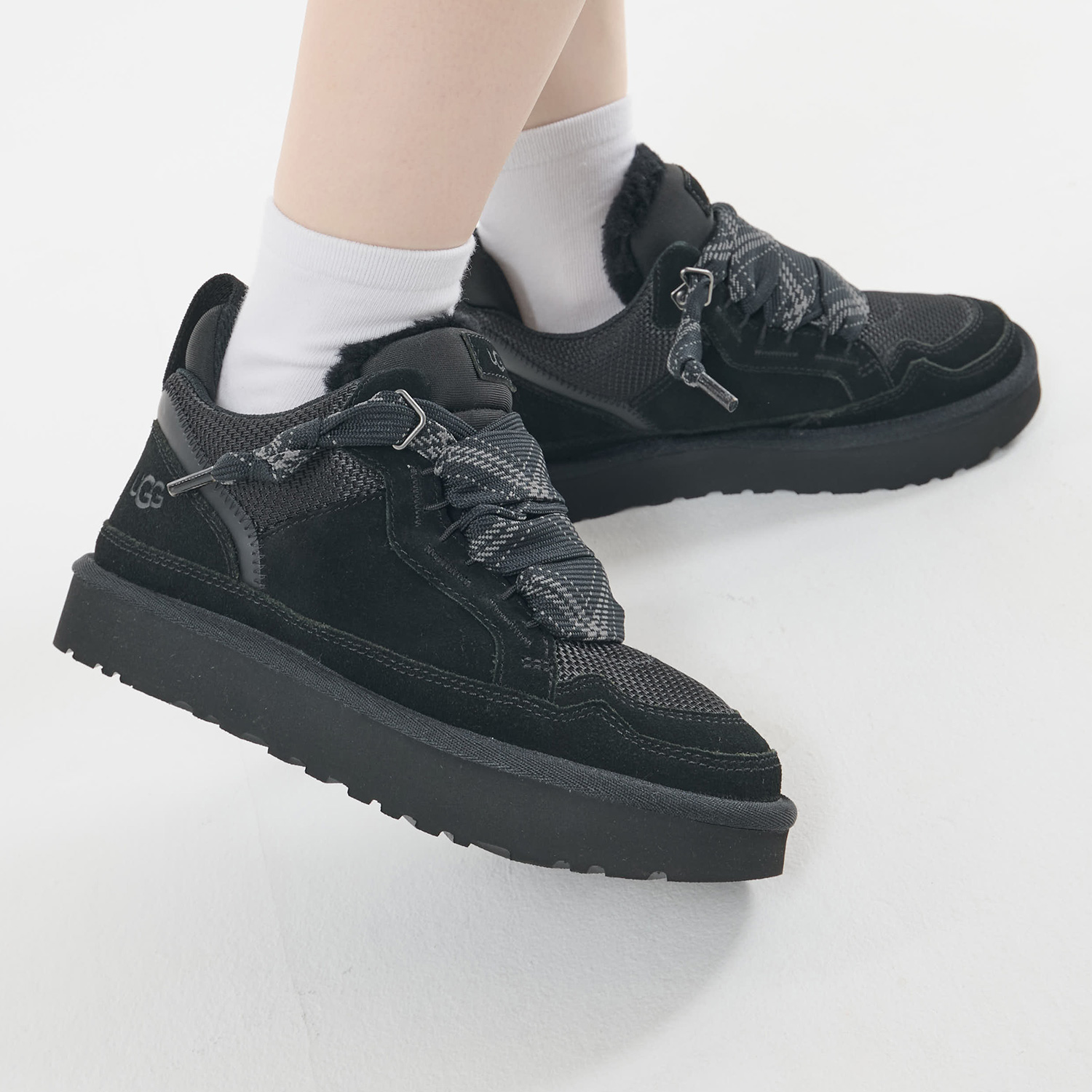 UGG 厚底スニーカー　ブラック　23.5 UGG（アグ） スニーカー ローメル レディース LOWMEL ブラック 黒
