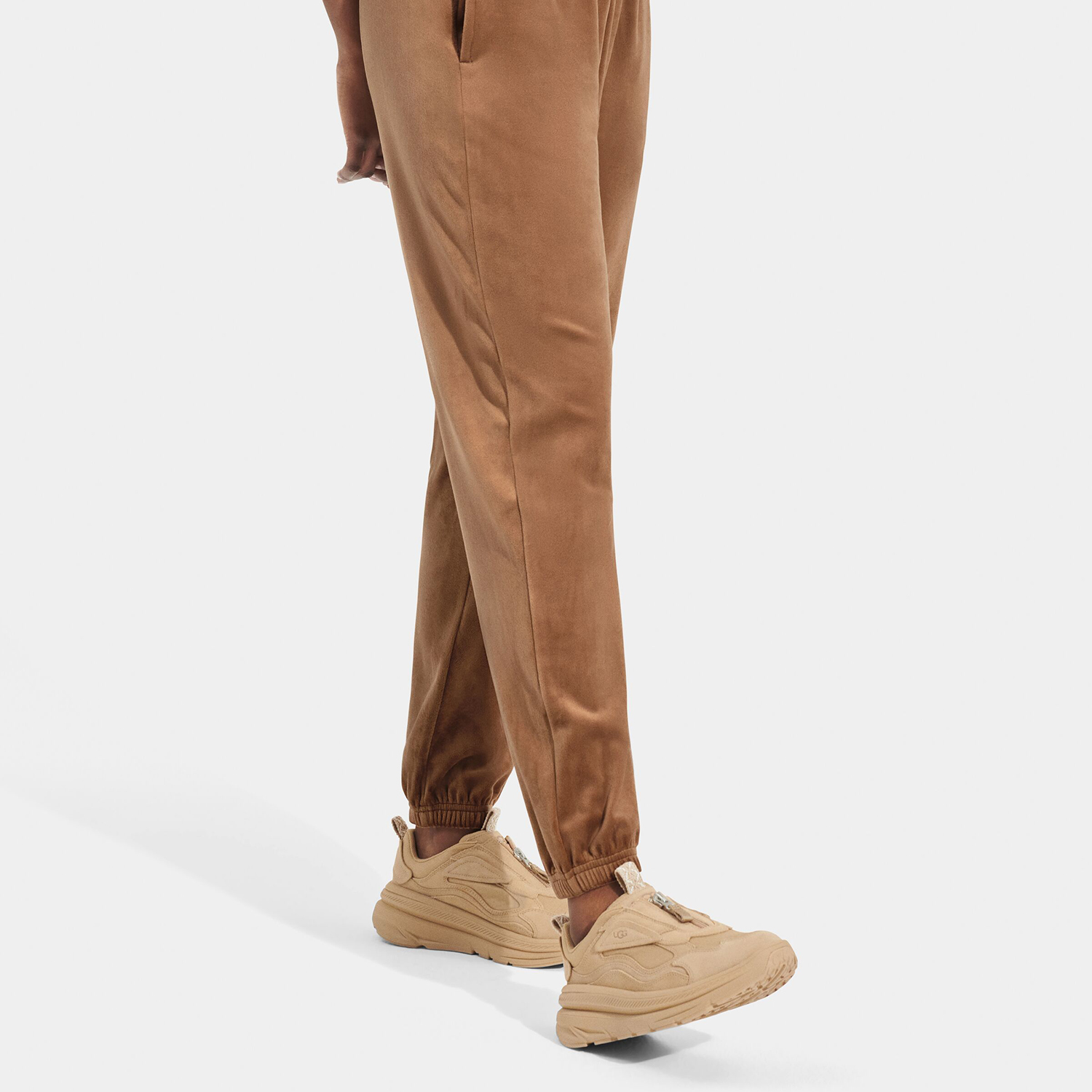 美品! UGG ブラウン 厚底スニーカー UGG アグ スニーカー レディース 厚底 CA1 ブラウン 1151653