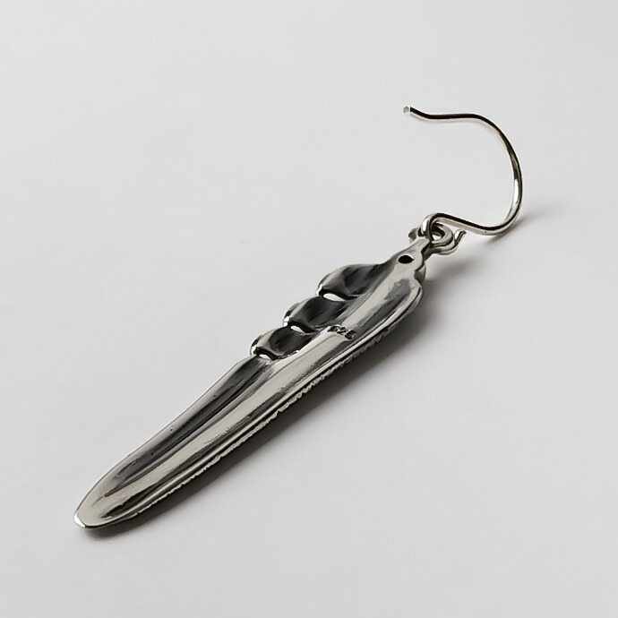 Binich（ビニッチ） 羽根 揺れるピアス メンズ レディース フェザー