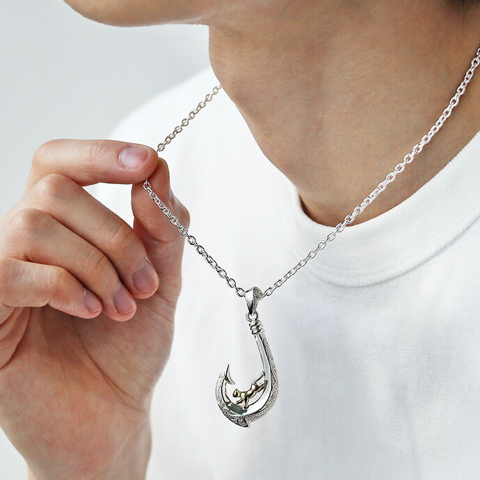 キャット オン フィッシュフック ペンダント ネックレス メンズ (3mmアズキチェーン付きセット) シルバー925 アクセサリー ハワイアンの画像