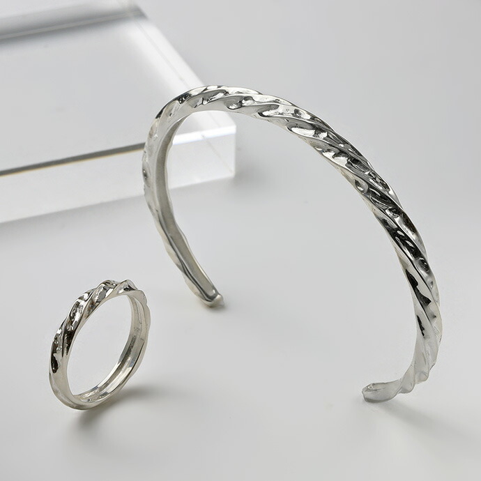 agate シルバー ツイストデザイン バングル シルバー]ツイストアーチバングル – CENE