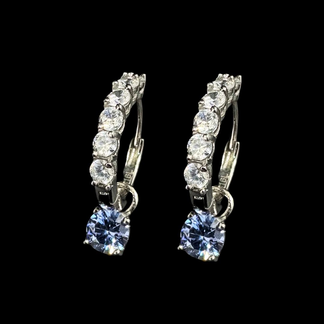 【海外配送可】【送料無料】 唐草 ピアス 414.UZU 花 （4枚の花びらが耳元でぱっと ピンク アクセサリー