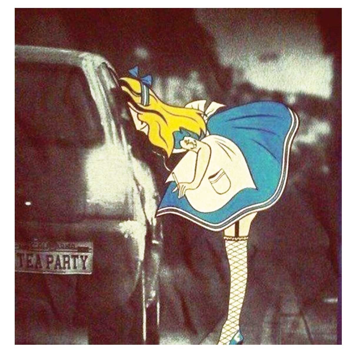 男女兼用 ユニセックス パロディ プリント Tシャツ Wanna Go Party アリス ディズニー プリンセス 3704mt051 3704mt051 Black Rebel Online Store 通販 Yahoo ショッピング