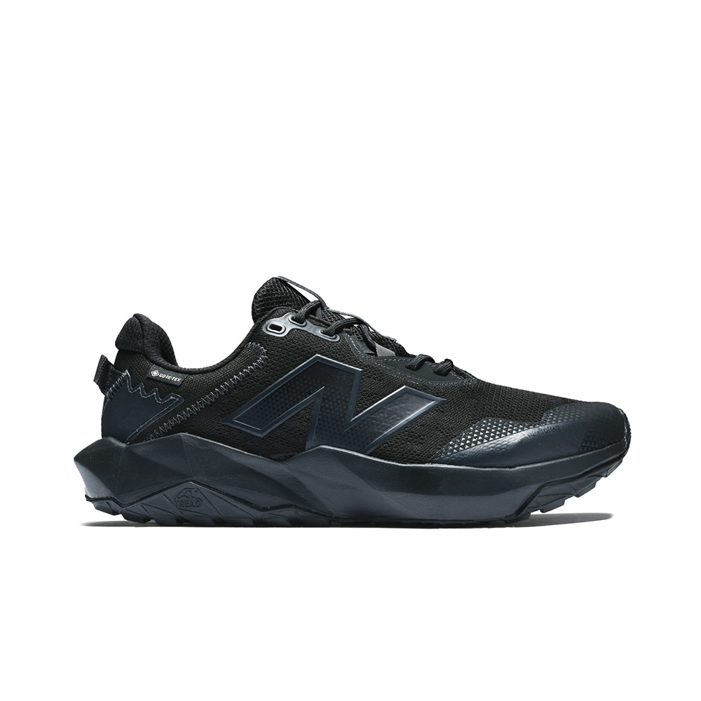 未使用 New Balance MTNTRG ゴアテックス 25.5 New Balance ニューバランス スニーカー ダイナソフト