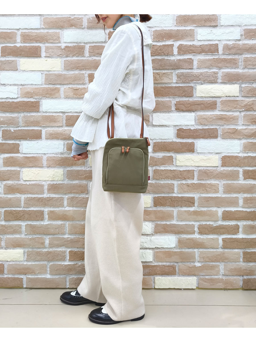 MACARONIC STYLE（マカロニックスタイル） ナイロン ショルダーバッグ