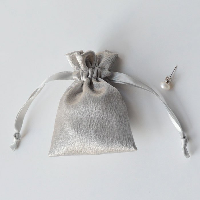 pouch1-3.jpg