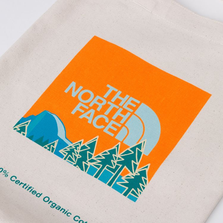 子供用通塾用男の子女の子小さ目のおしゃれカッコイイアウトドアブランド甥っ子姪っ子孫用こどもの日クリスマス誕生日プレゼントギフト