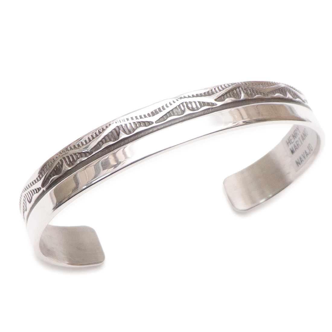 Indian Jewelry ヘンリーマリアーノ　　　シルバー　バングル ヘンリー・マリア―ノ【Henry Mariano】NAVAJO 110189 バングル