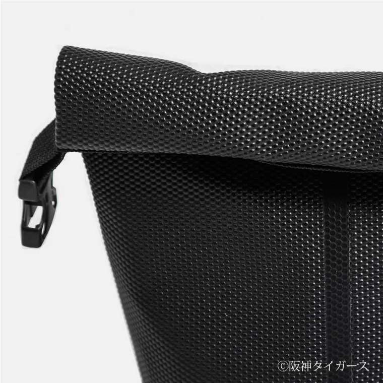 阪神タイガース ウォータープルーフバッグ BODYMAKER ボディメーカー BE047 阪神  タイガース ウォーター プルーフ バッグ 小物入れ 鞄 防水 | BODYMAKER | 05