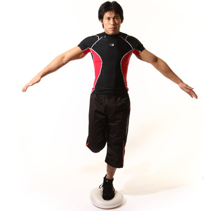 バランスエアーパッド BODYMAKER ボディメーカー バランス ディスク 空気入れ ポンプ付き 体幹 トレーニング バランスクッション クッション 【90日保証】 | BODYMAKER | 12