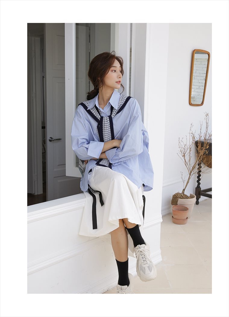 美品 萌 MOYURU もゆる コットンロングブラウス40 ゆったり 白シャツ