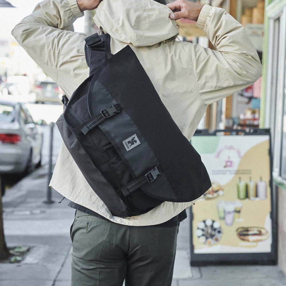 CHROME クローム CTZ 24L メッセンジャー MESSENGER BLACK