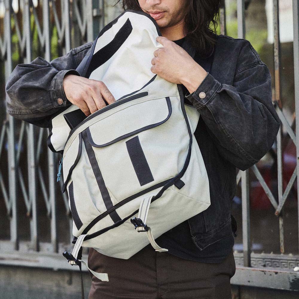 CHROME クローム CTZ 24L メッセンジャー MESSENGER SAGE バッグ