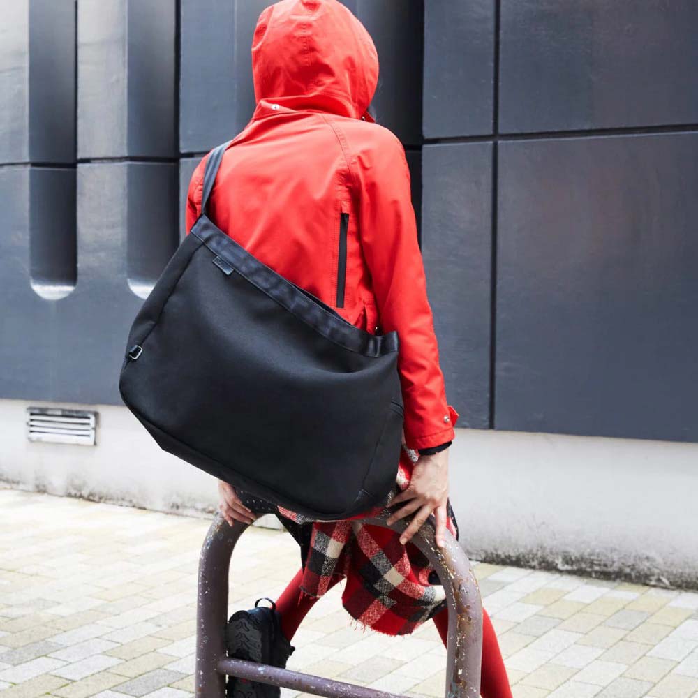 CHROME（クローム） ニュースペーパーメッセンジャー CHROME NEWSPAPER