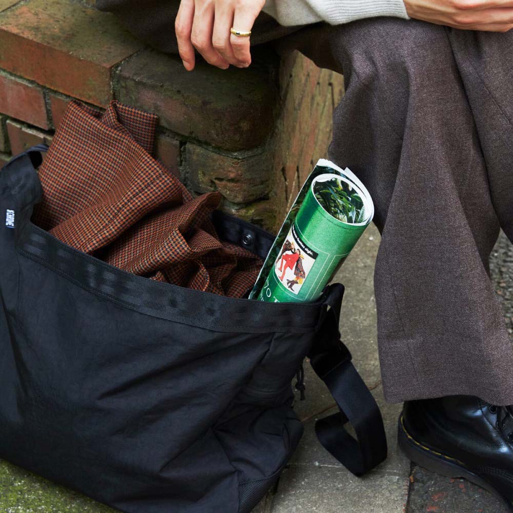 CHROME（クローム） ニュースペーパーメッセンジャー CHROME NEWSPAPER