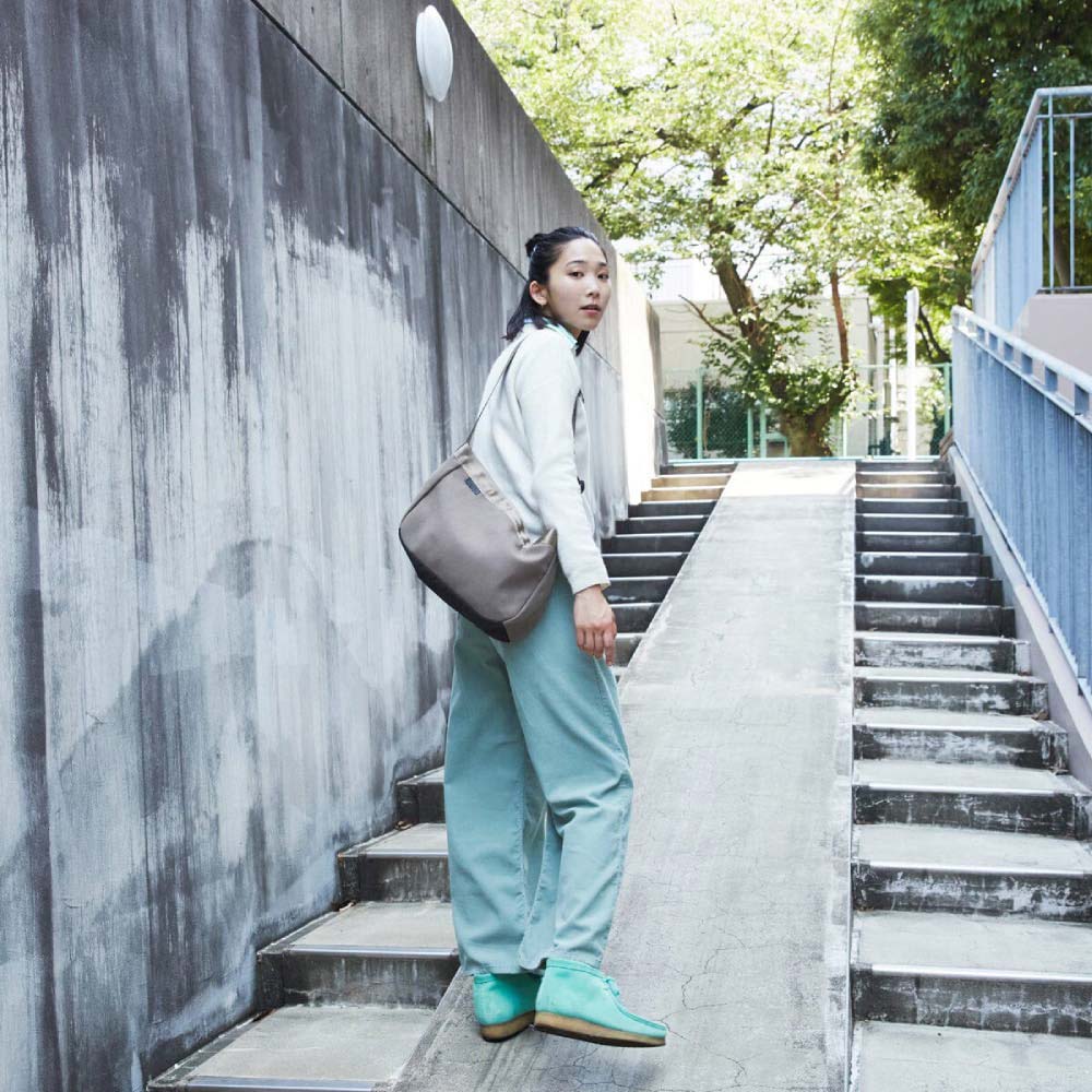 CHROME（クローム） ニュースペーパーメッセンジャー スモール CHROME