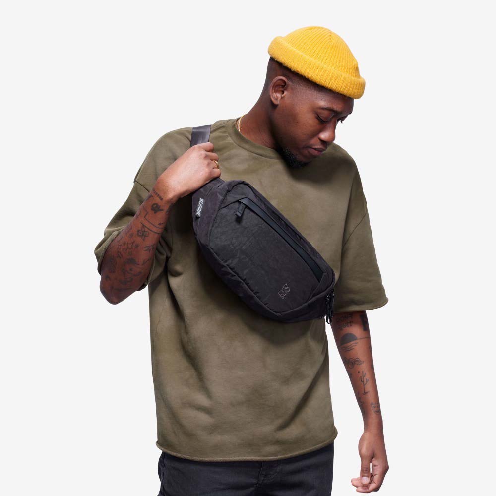 Amazon | [クローム] ボディバッグ SABIN 6L SLING/サビン