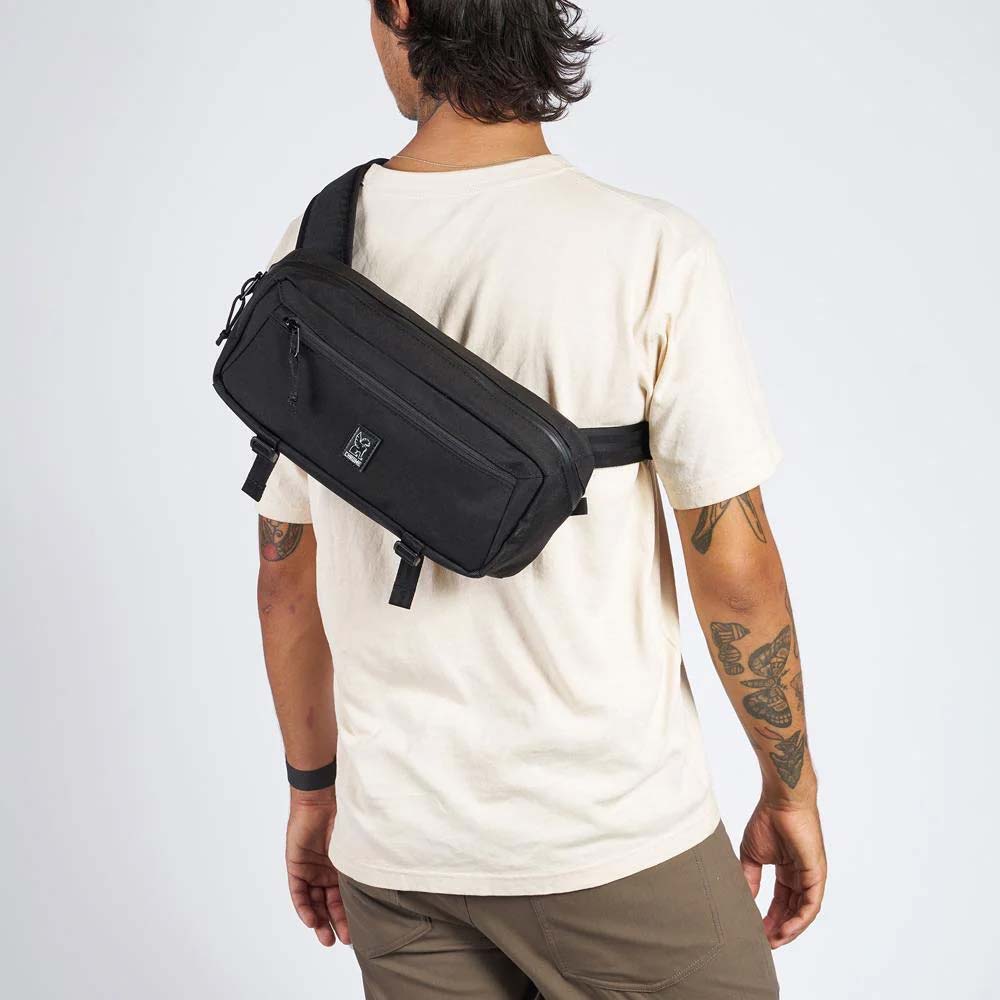 CHROME（クローム） ミニカデットスリングバッグ CHROME MINI KADET