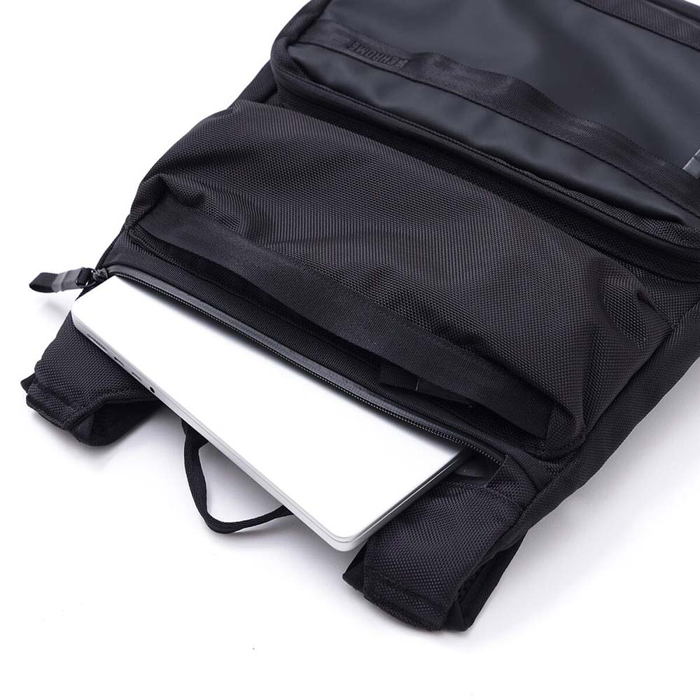 CHROME（クローム） アクセル ブリーフ パック スリム CHROME AXCEL