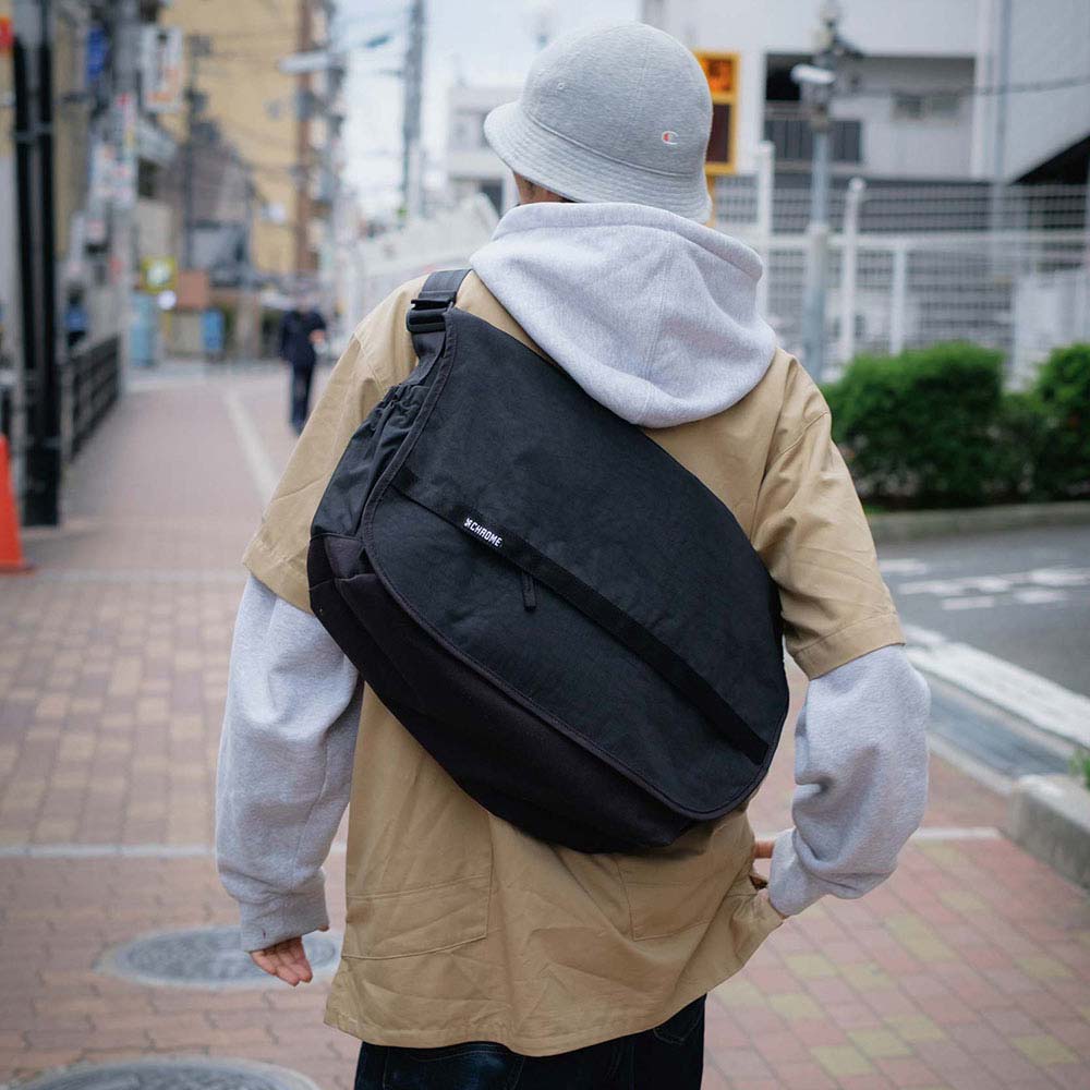 CHROME（クローム） クーリエ フラップ メッセンジャー 20L CHROME