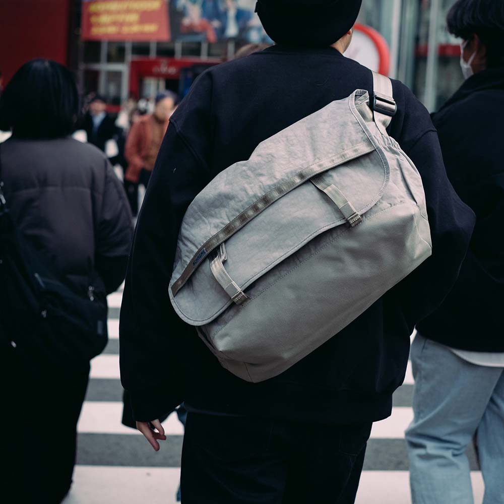 CHROME（クローム） クーリエ フラップ メッセンジャー 20L CHROME