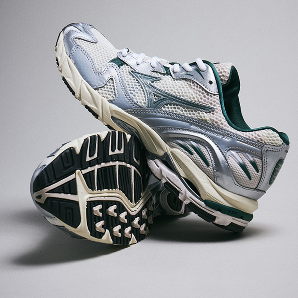MIZUNO（ミズノ） MIZUNO WAVE RIDER 10 オフホワイト×グリーン×ライト