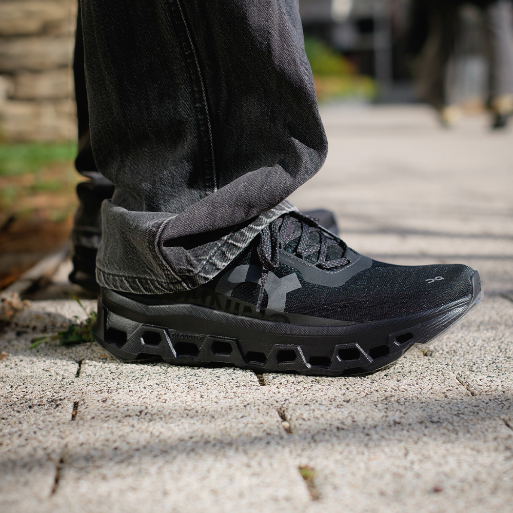 On（オン） クラウドモンスター1 On シューズ Cloudmonster 1 Black