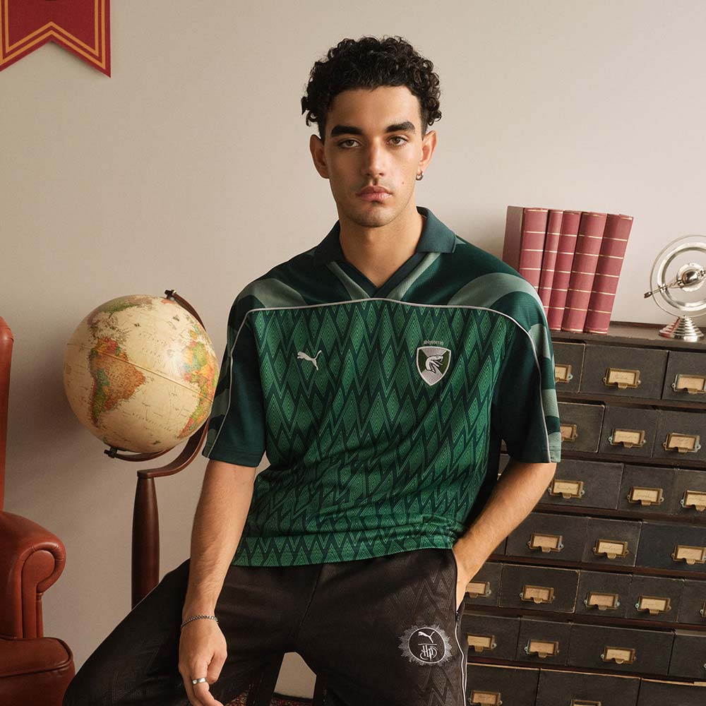 アメリカ発コラボ PUMA x ハリー・ポッター☆サッカー ジャージ PUMA x HARRY POTTER Men's Relaxed Soccer Jersey | PUMA