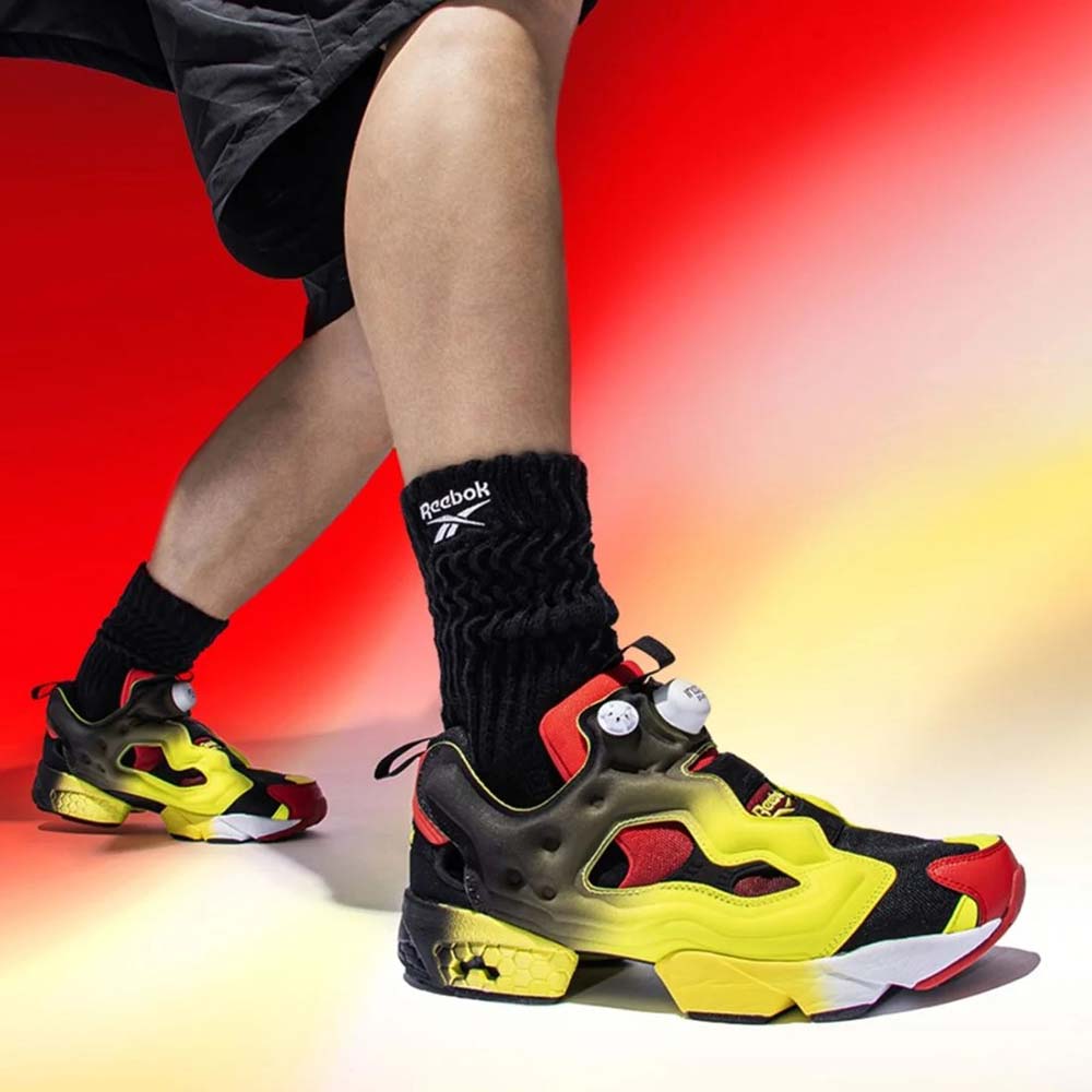 NIKE スニーカー　　24.5cm ポンプフューリー 限定の商品一覧 通販 - Yahoo!ショッピング