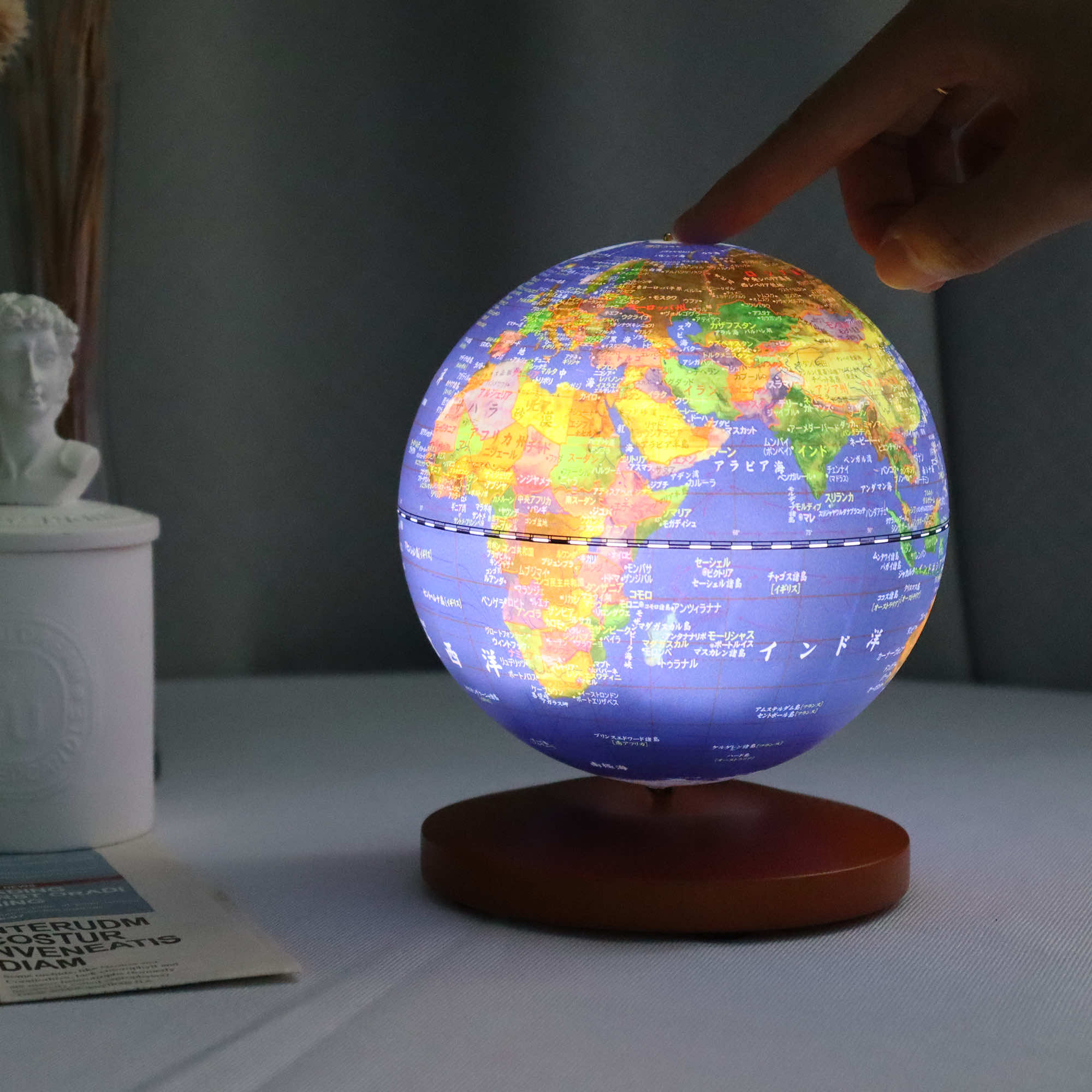 地球儀 子供 AR しゃべる地球儀 球径13cm 目覚まし時計付き LEDラ☆彡 Amazon.co.jp: 地球儀 子供 AR しゃべる地球儀 球径13cm 目覚まし時計