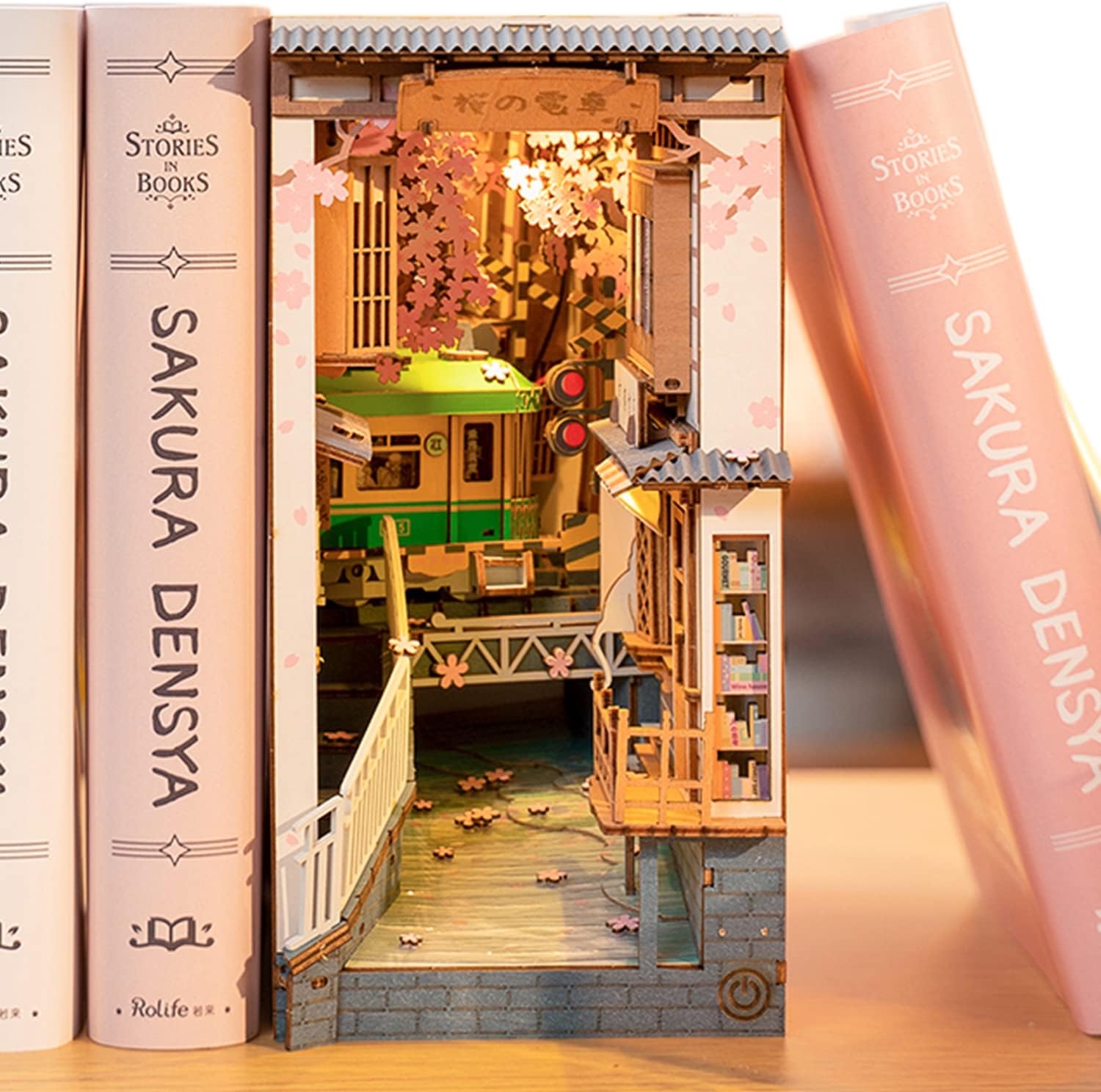 ブックヌック キット ROBOTIME DIY LED付き 桜の電車 3Dウッドパズル