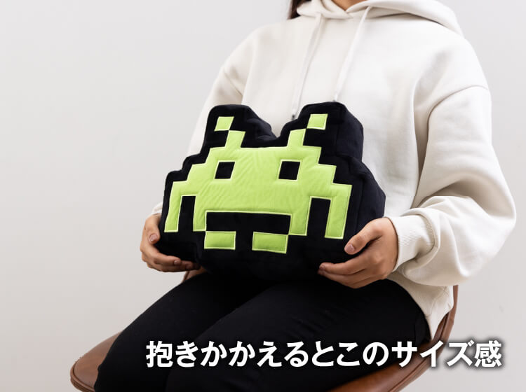 【新品未開封】スペースインベーダー 貯金箱 蓄光クッション セット タカラトミーアーツ スペースインベーダー誕生45周年記念 蓄光