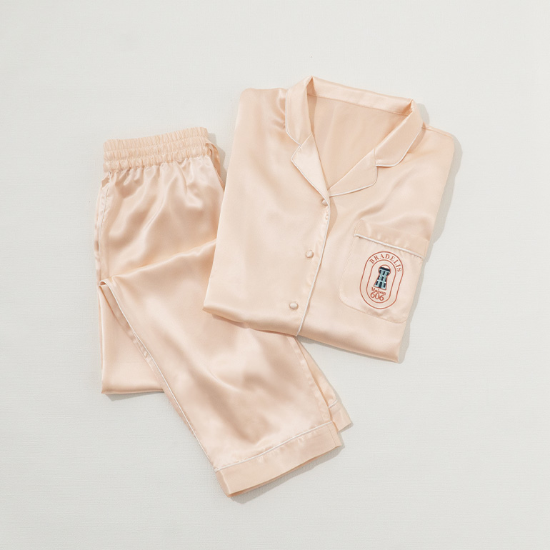 ブラデリス シルクロングスリーブパジャマ