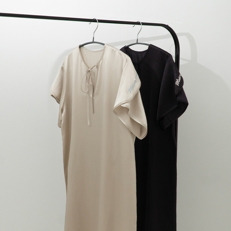 ブラデリス シルクショートスリーブワンピース